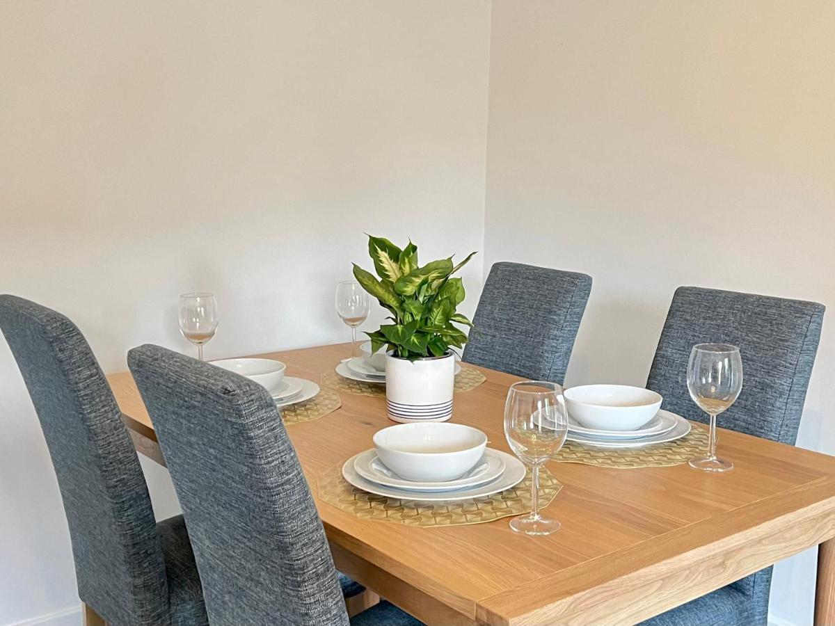 Modern 2 Bed Townhouse Just Outside City Walls With Free Private Parking Йорк Екстериор снимка