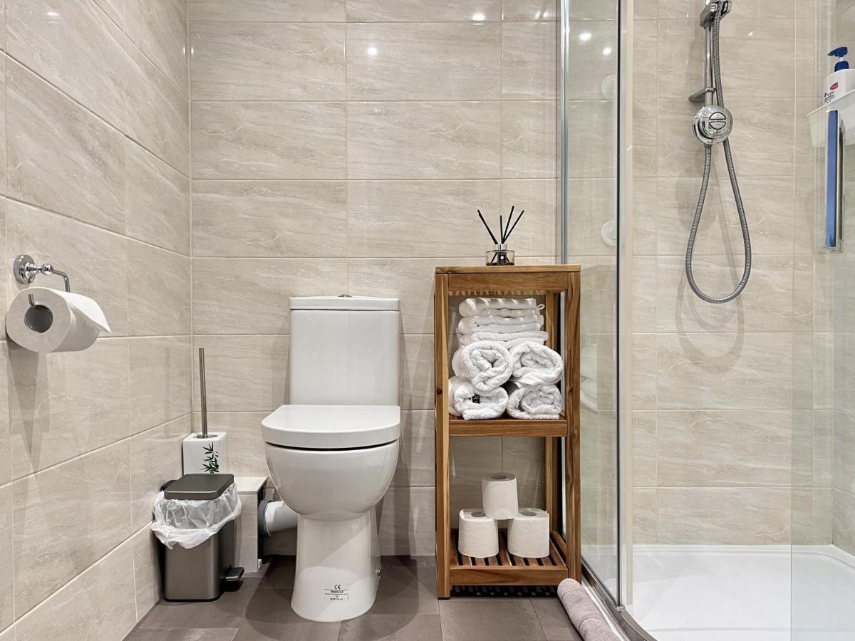 Modern 2 Bed Townhouse Just Outside City Walls With Free Private Parking Йорк Екстериор снимка